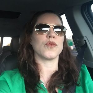 Meet your Posher, Meg